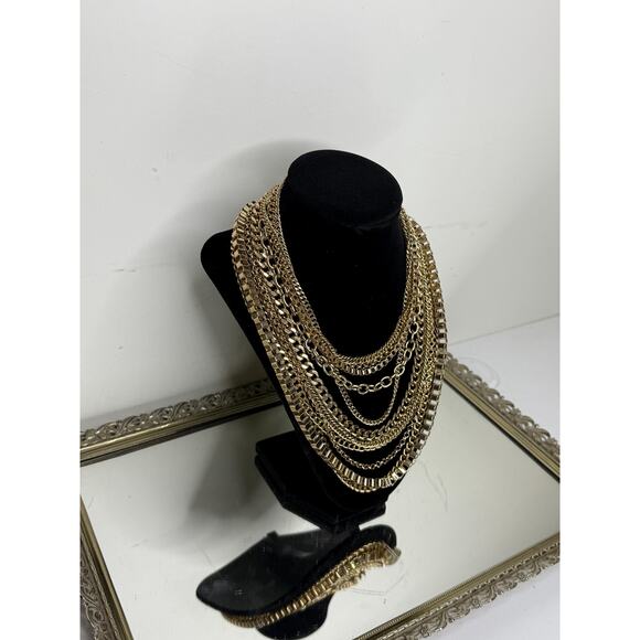 Unsigned Gold Tone Collar Bib Necklace Large Chain Link Multilayer - Picture 7 of 7